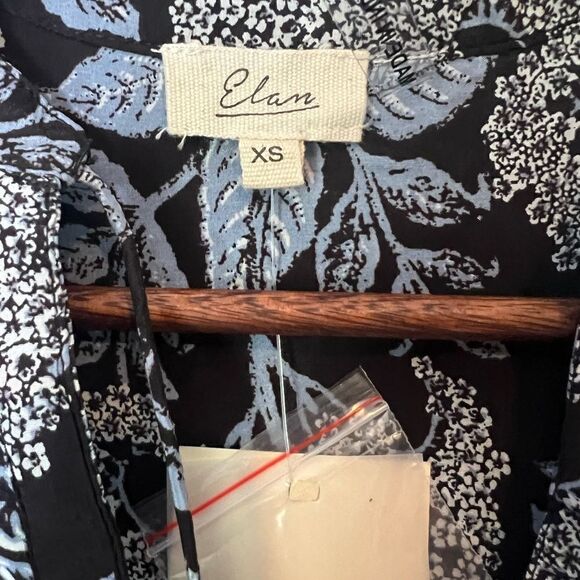 Elan Blue Floral Print V-Neck Button Up Tassel Blouse Top - Picture 5 of 7